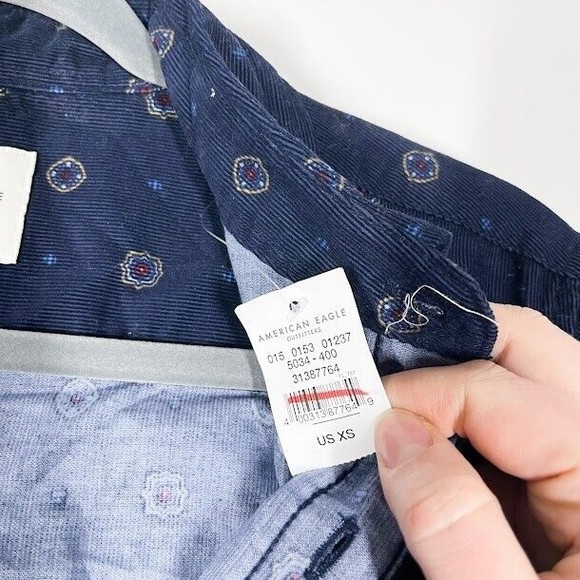 American Eagle Corduroy Button Down Shirt Mens Classic Fit Long Sleeve XS NWT - Picture 4 of 10